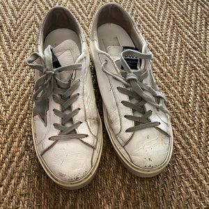 Golden goose / HI star